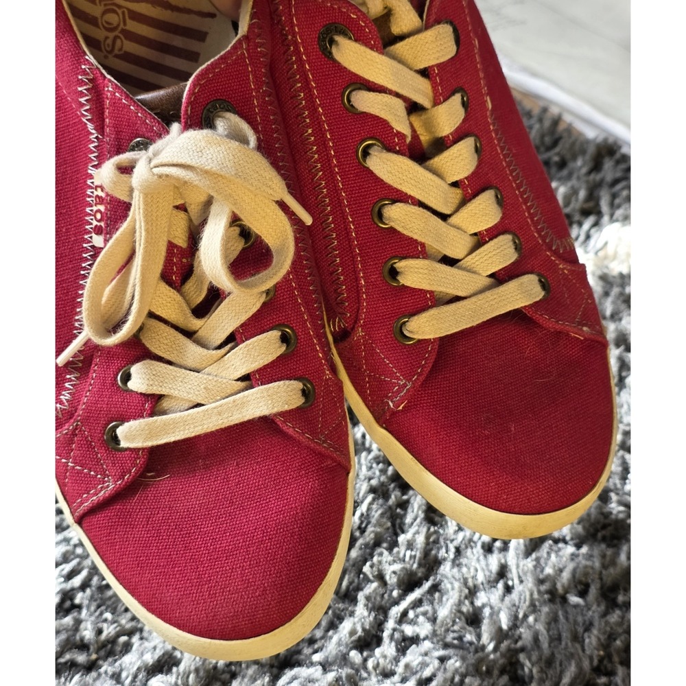 Women's Taos Star Washed Red Canvas Lace Up Sneakers 10 - Picture 8 of 9